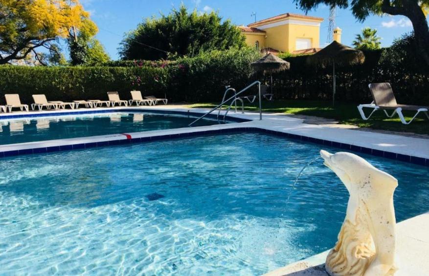 Habitacion Deluxe Con Bano Privado En Atalaya Apartagolf, Estepona Exteriér fotografie