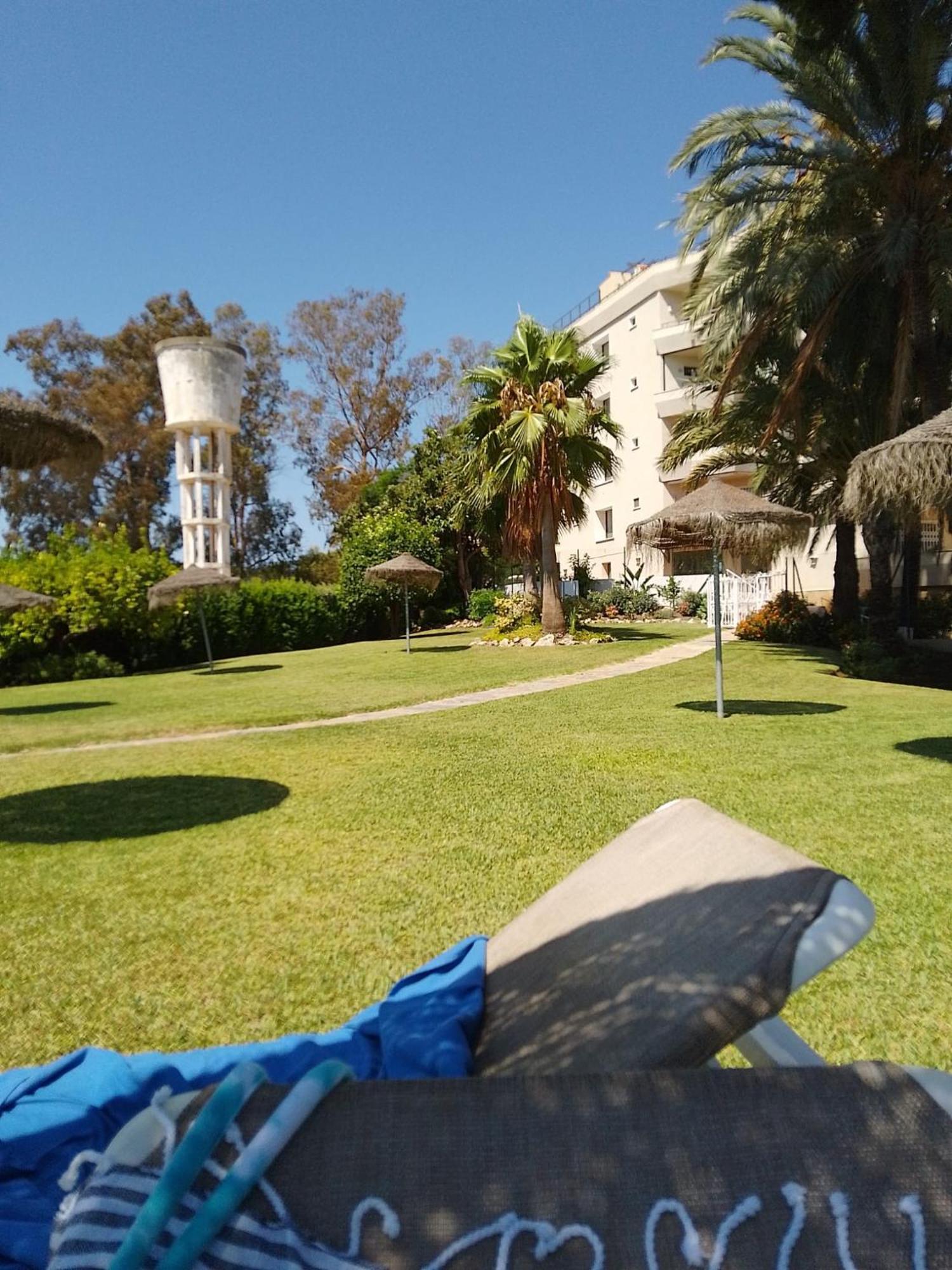 Habitacion Deluxe Con Bano Privado En Atalaya Apartagolf, Estepona Exteriér fotografie